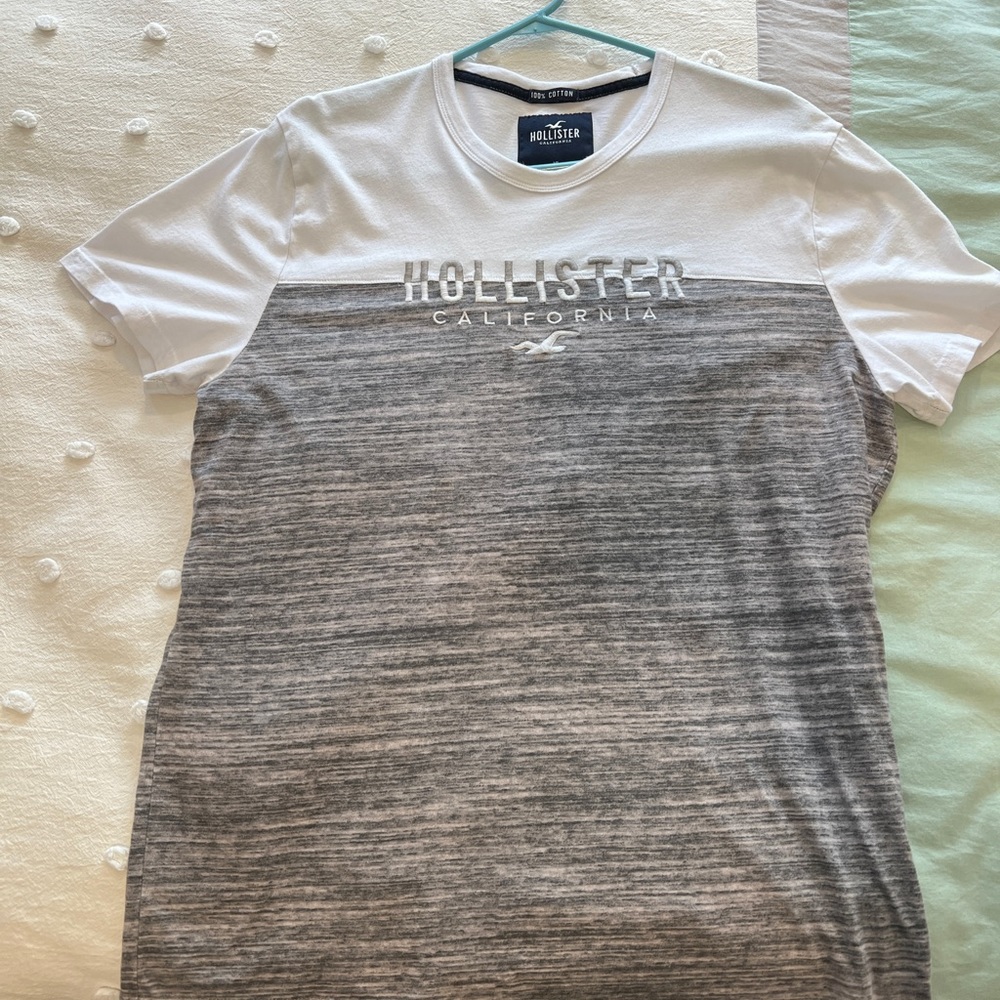 Hollister Colorblock Logo Graphic Tee white/ heather gray